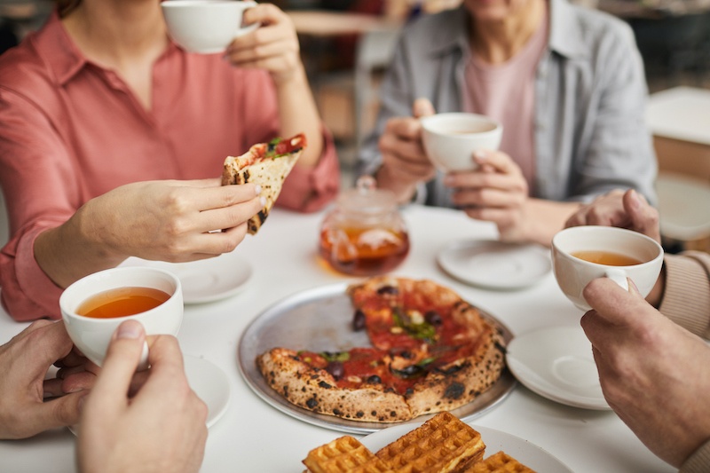 Comer con té